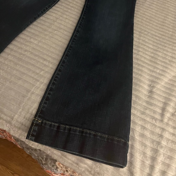 Wrangler Jeans - Picture 3 of 5